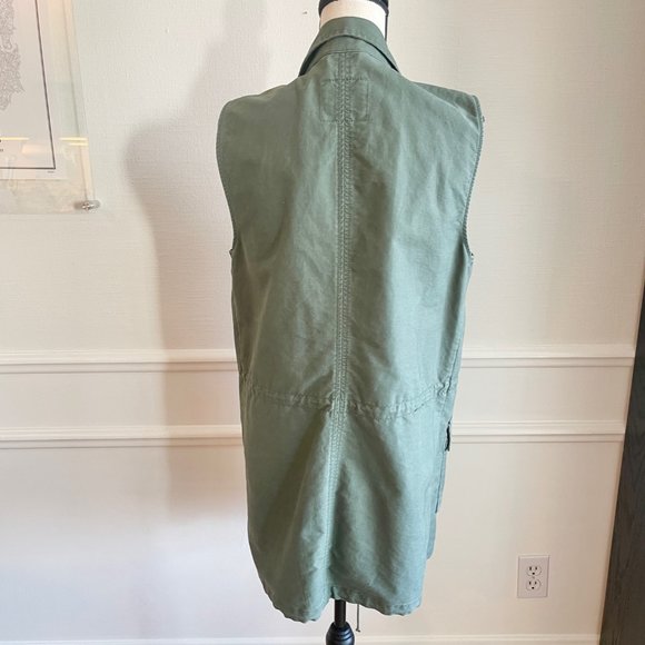 Abercrombie & Fitch Utility Vest - Picture 5 of 12
